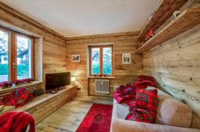 Casa Entreves - Ristrutturata con parcheggio Courmayeur